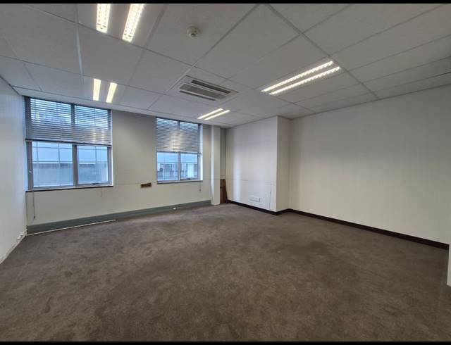 988M² OFFICE TO LET IN SANDTON CENTRAL